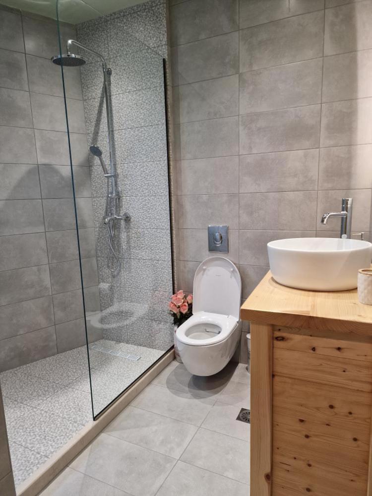 Apartament Solymar Prive Archangelos  Zewnętrze zdjęcie