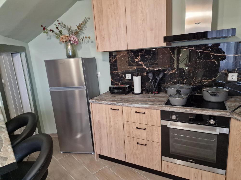 Apartament Solymar Prive Archangelos  Zewnętrze zdjęcie