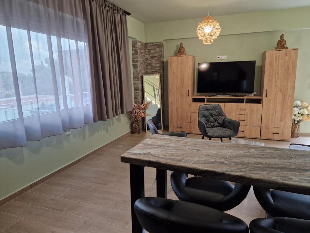 Apartament Solymar Prive Archangelos  Zewnętrze zdjęcie